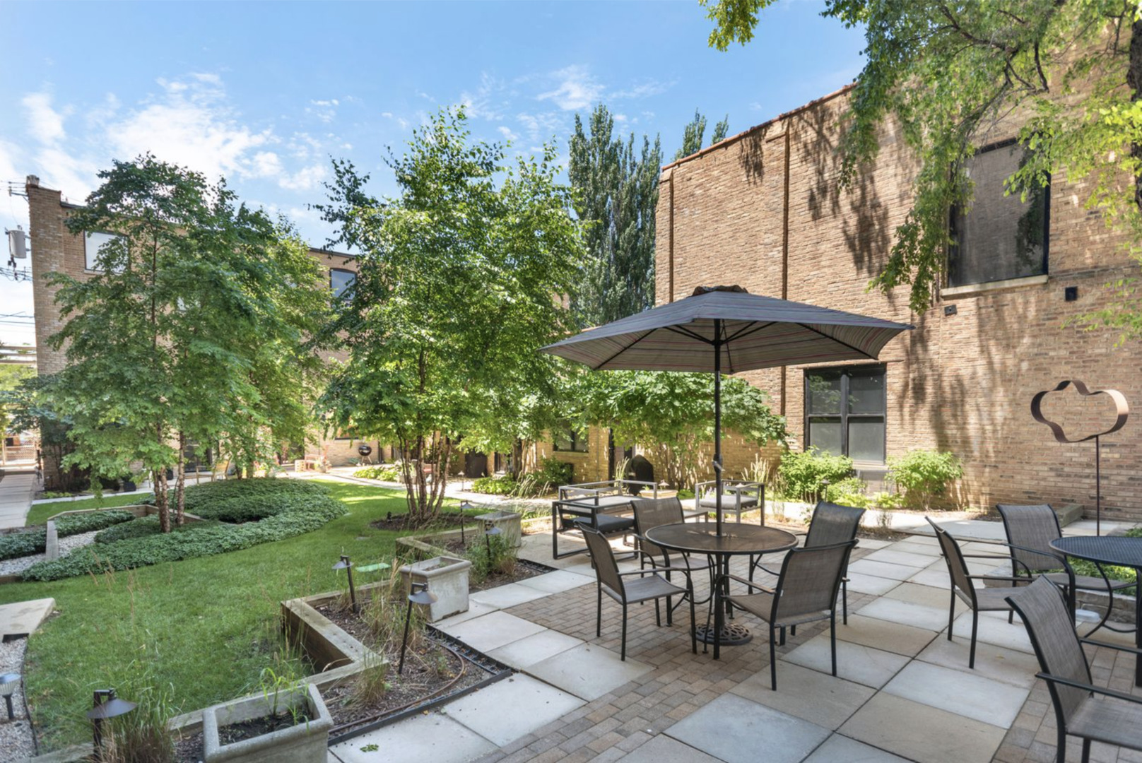 1872 N Clybourn Avenue Unit: 114