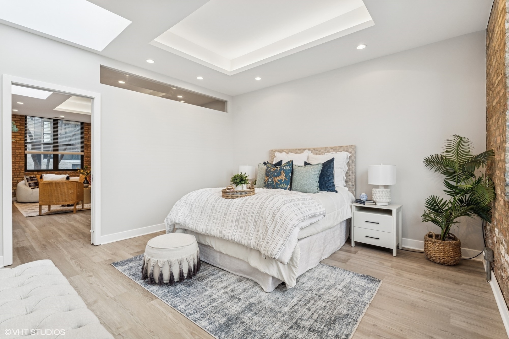 1872 N Clybourn Avenue Unit: 114
