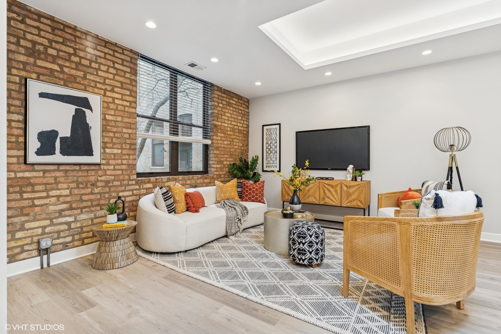 1872 N Clybourn Avenue Unit: 114