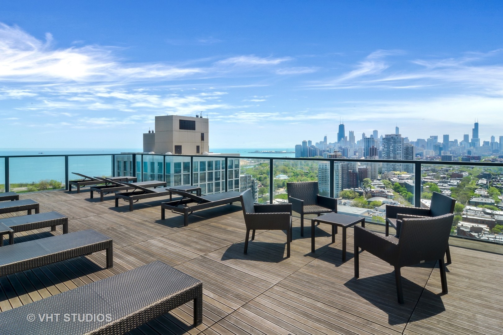 2400 N Lakeview Avenue Unit: 1008