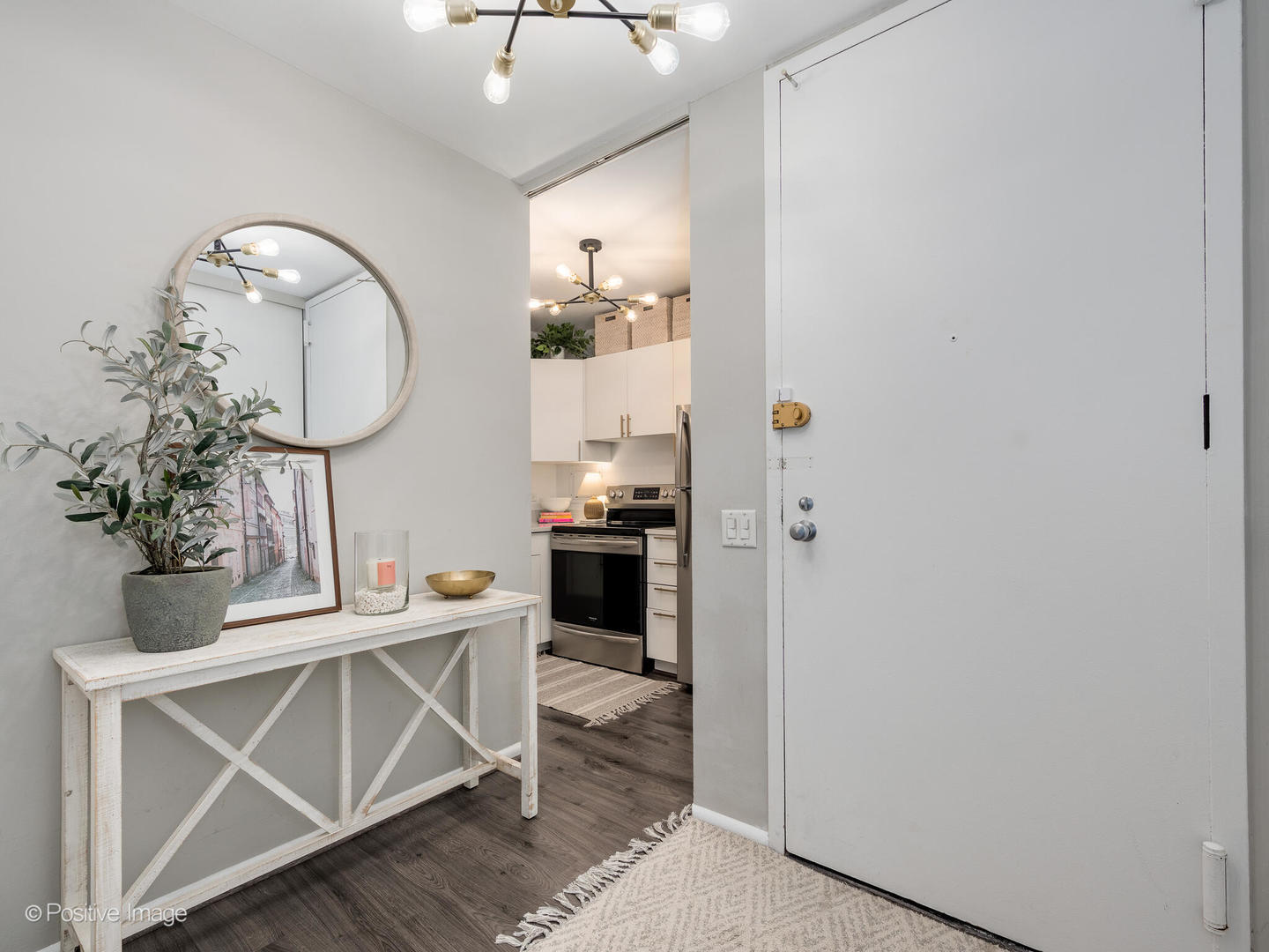 2400 N Lakeview Avenue Unit: 1008