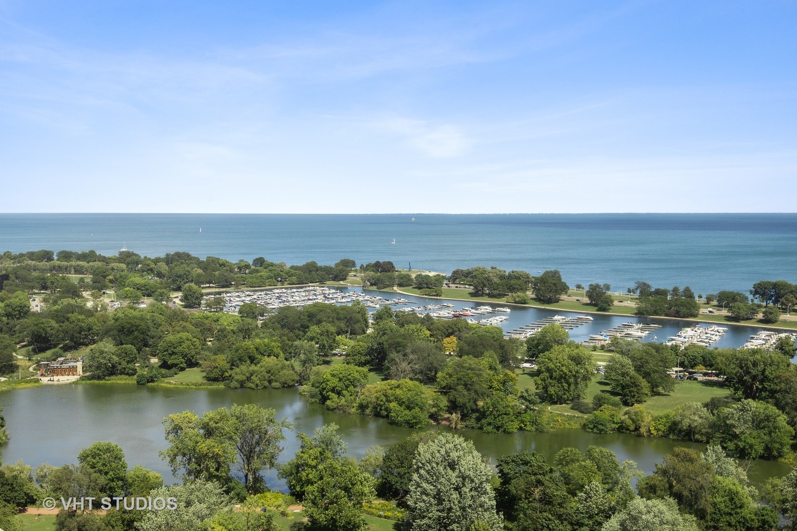 2400 N Lakeview Avenue Unit: 1008