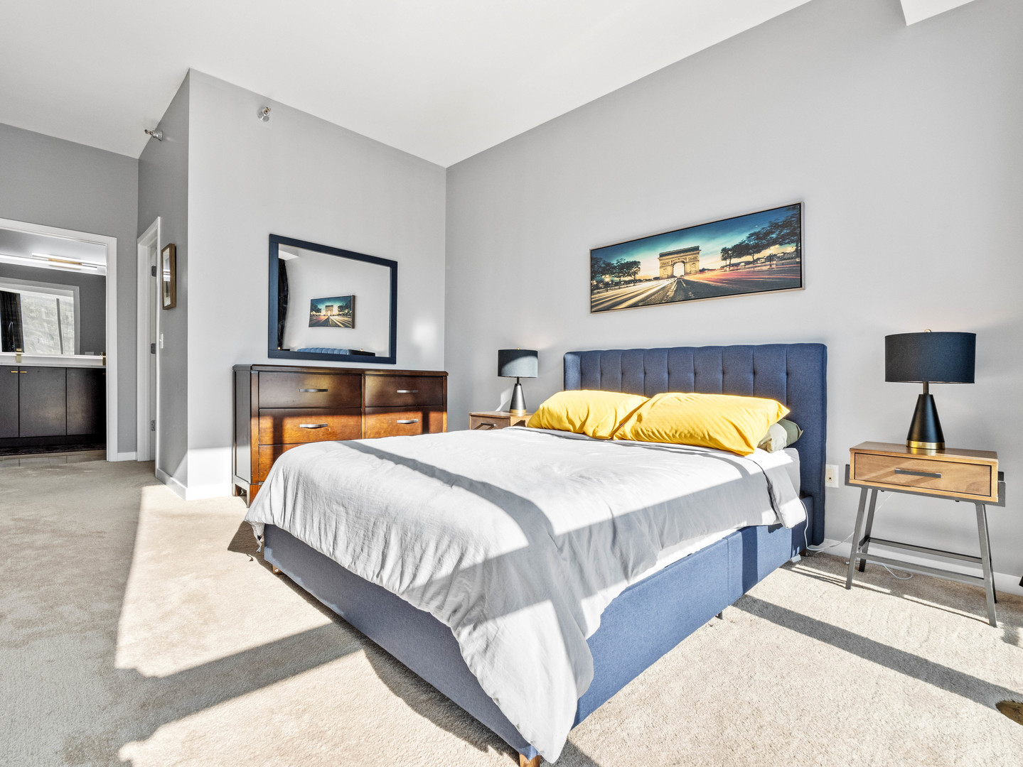 303 W OHIO Street Unit: 1906