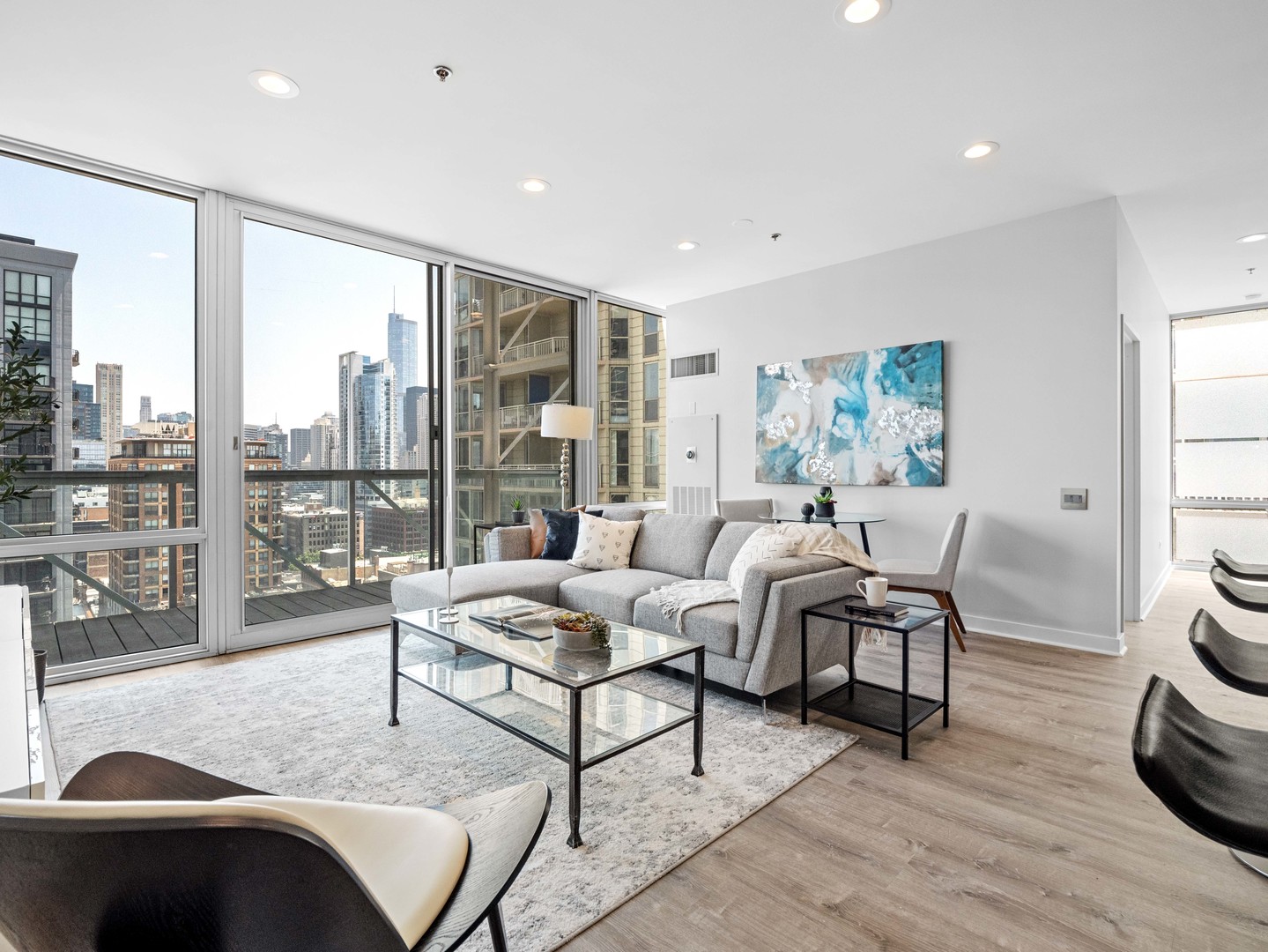 653 N KINGSBURY Street Unit: 1707