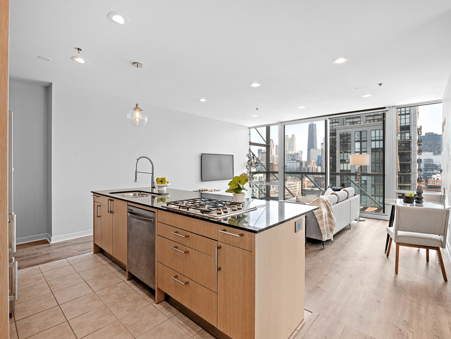 653 N KINGSBURY Street Unit: 1707