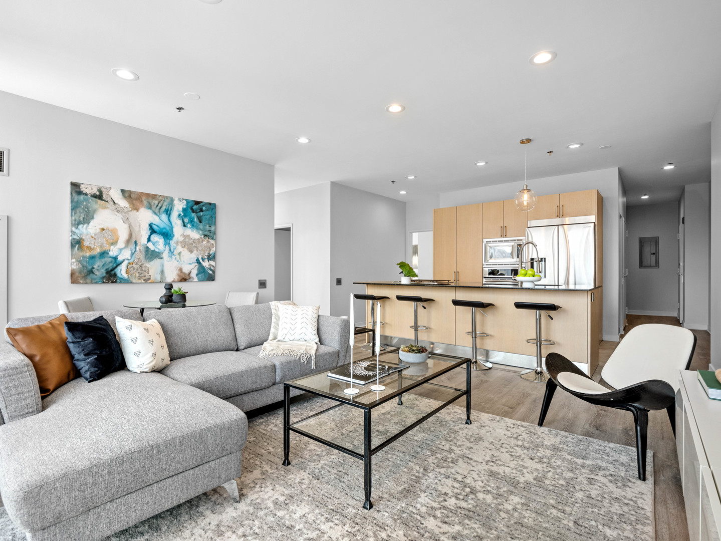 653 N KINGSBURY Street Unit: 1707