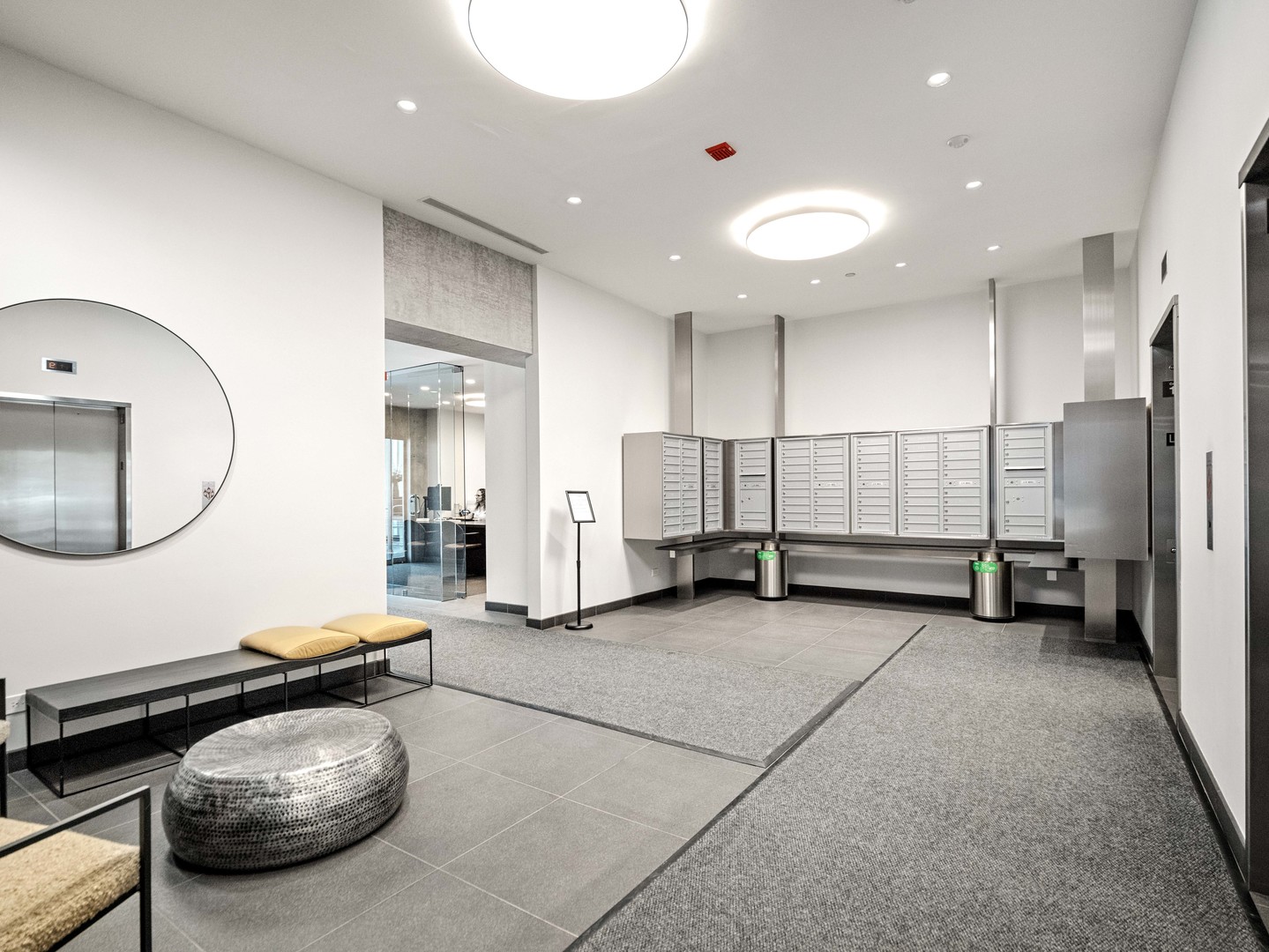 653 N KINGSBURY Street Unit: 1707