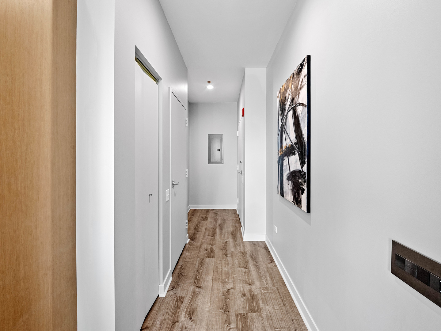 653 N KINGSBURY Street Unit: 1707