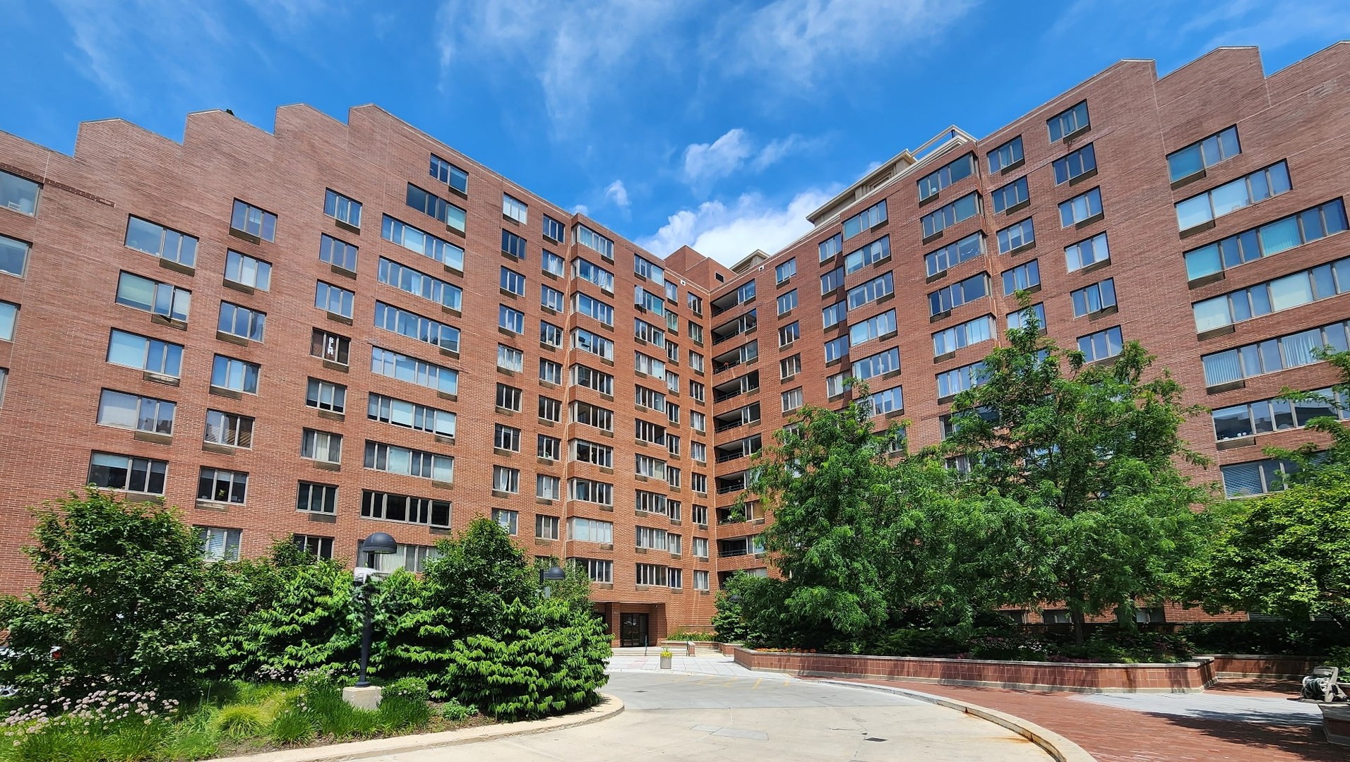801 S Plymouth Court Unit: 255
