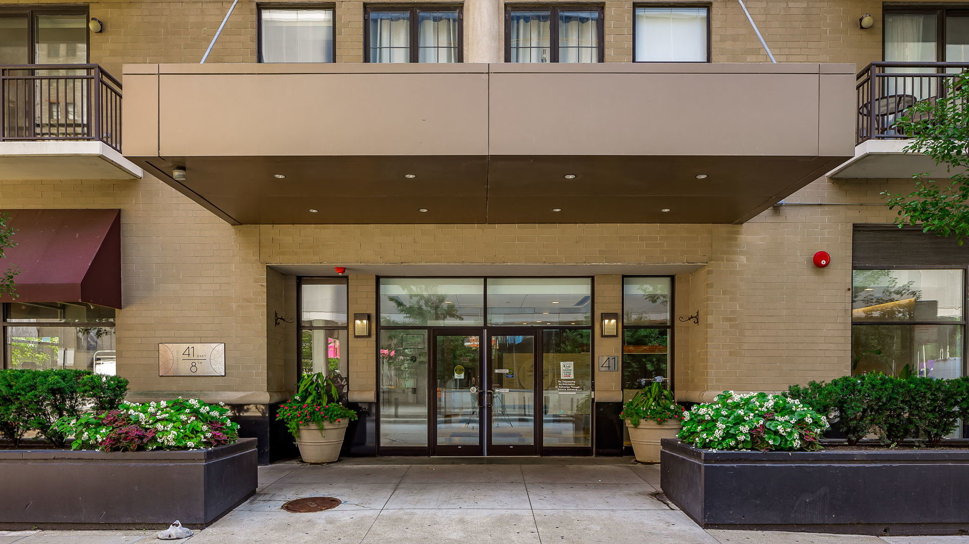 41 E 8th Street Unit: 1401