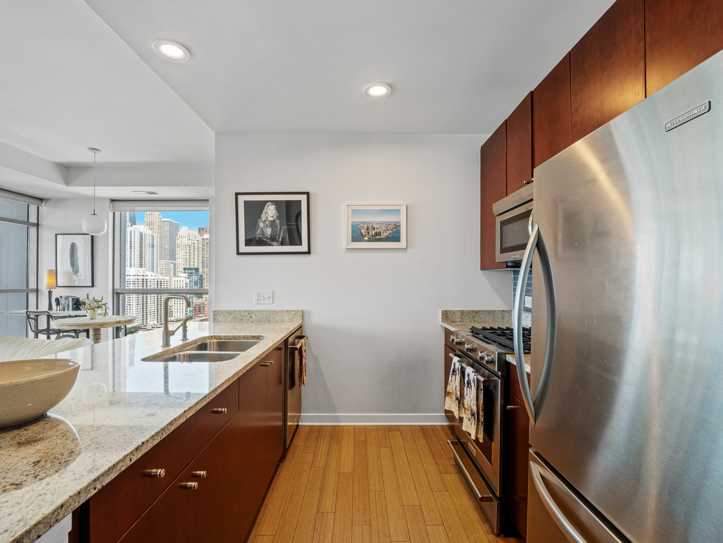 303 W OHIO Street Unit: 2202