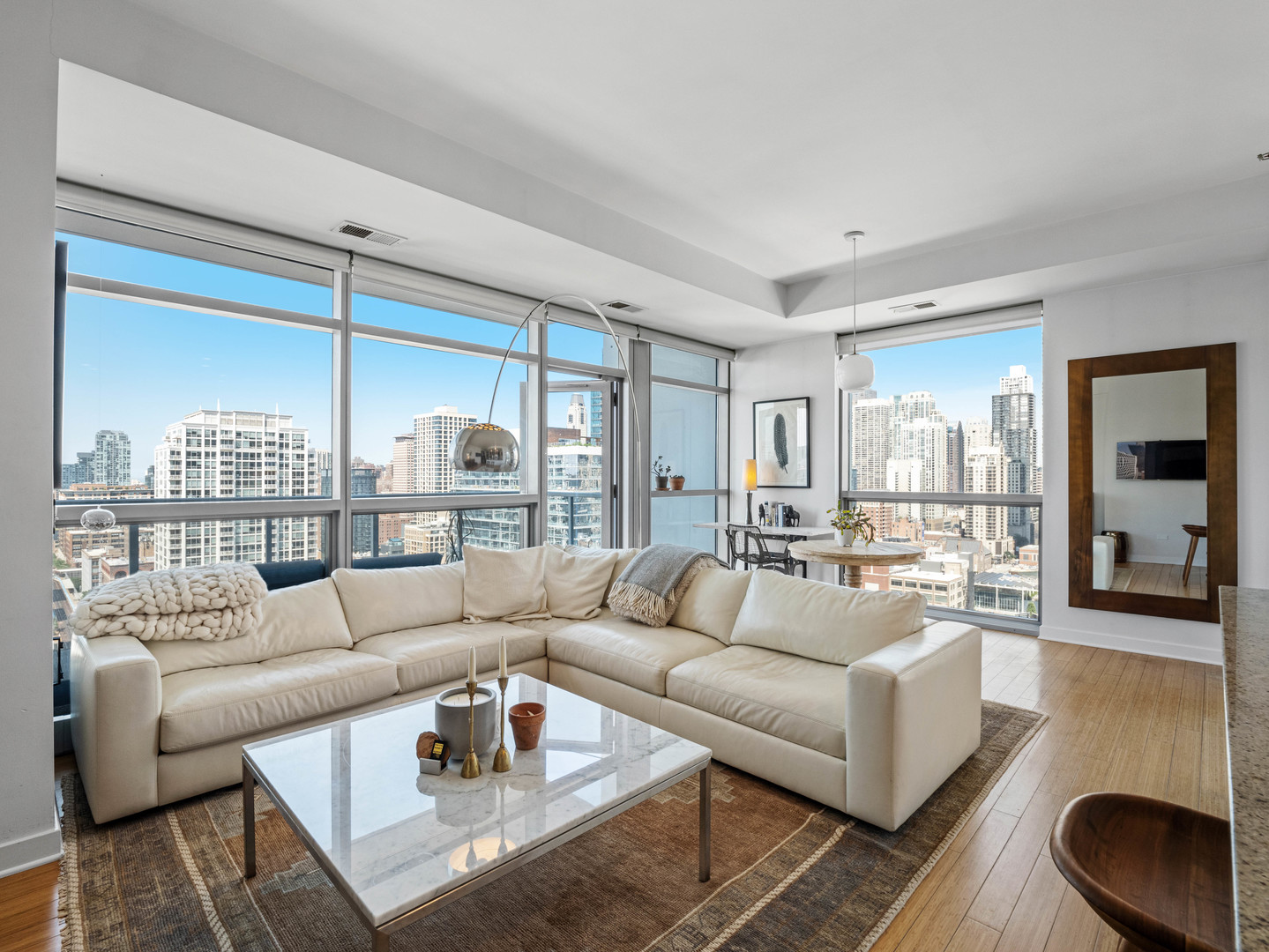 303 W OHIO Street Unit: 2202