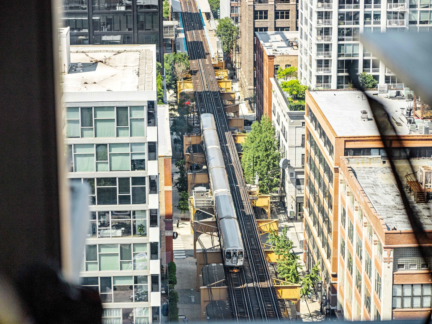 303 W OHIO Street Unit: 2202