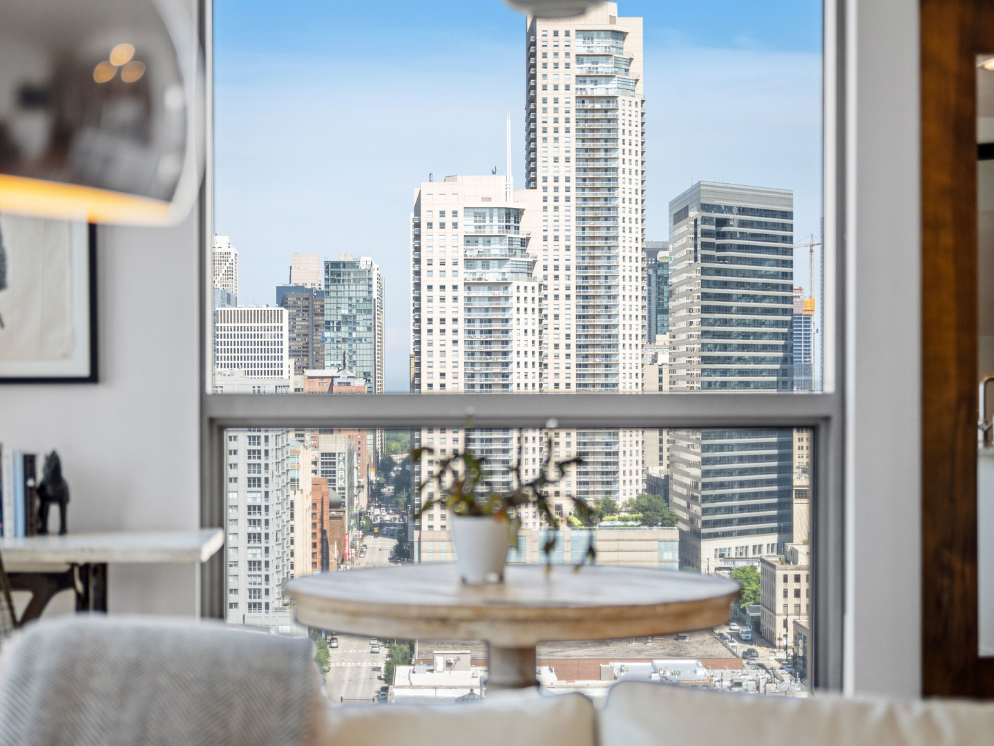 303 W OHIO Street Unit: 2202