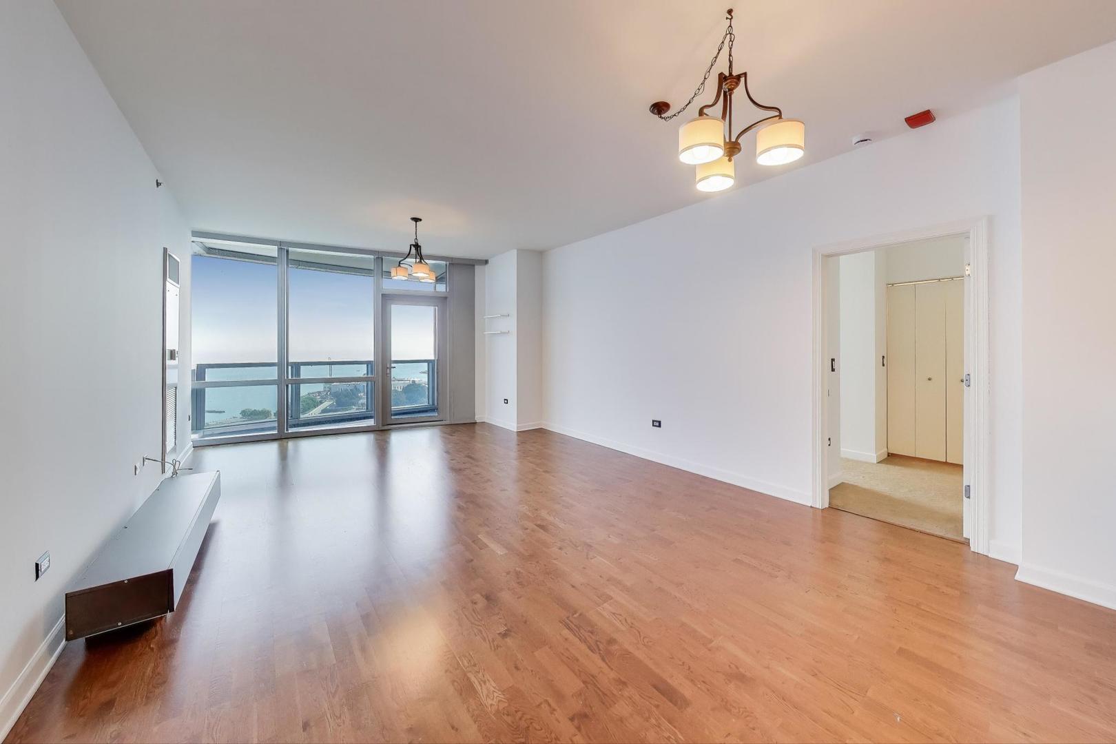 1211 S Prairie Avenue Unit: 2003