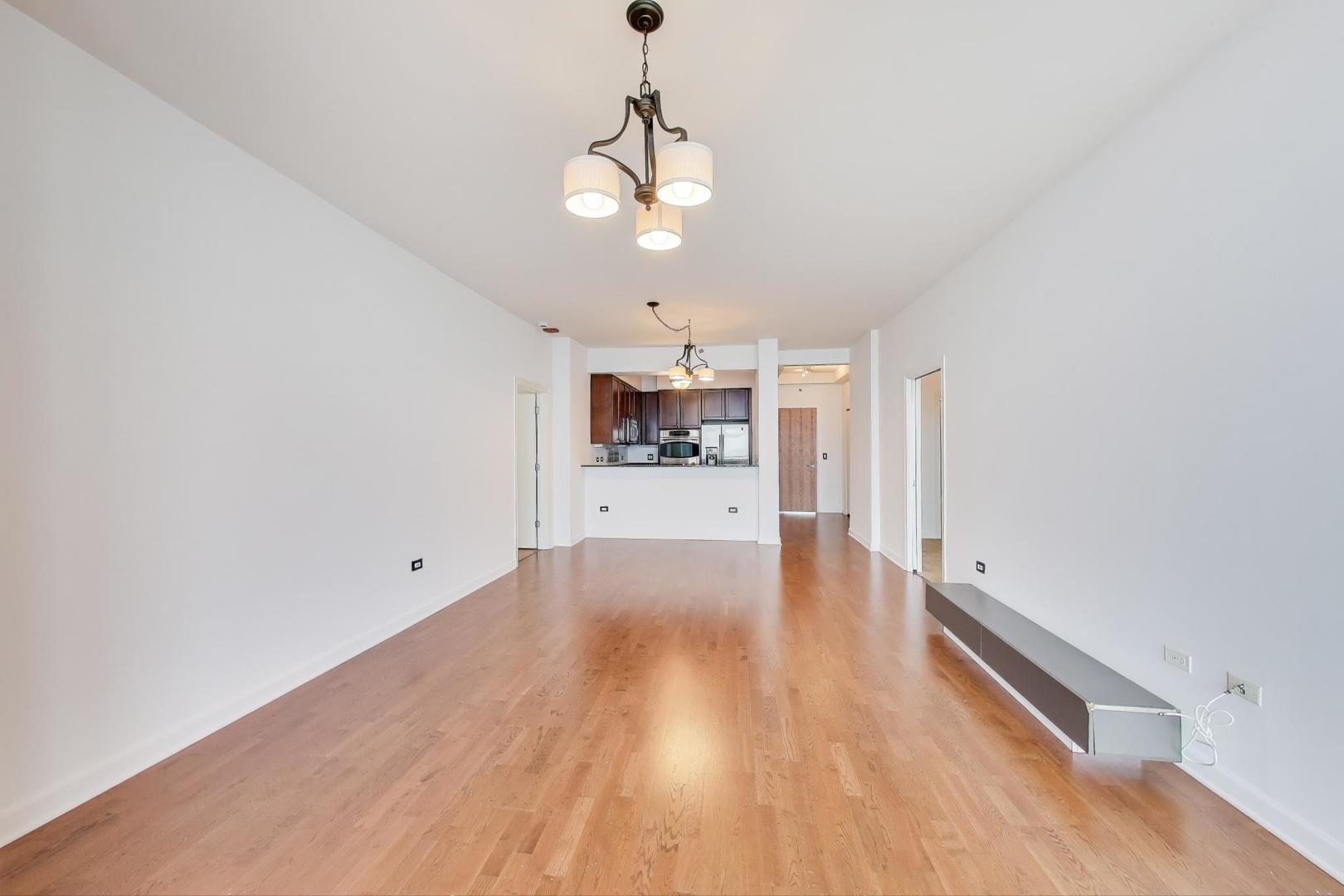 1211 S Prairie Avenue Unit: 2003
