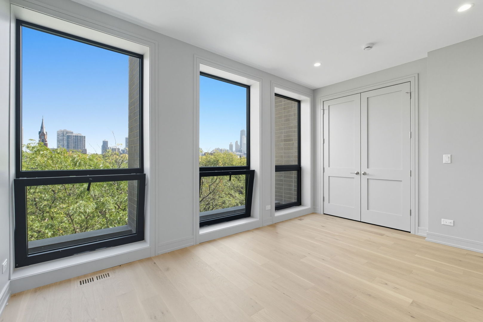 1646 N Orchard Street Unit: PHS