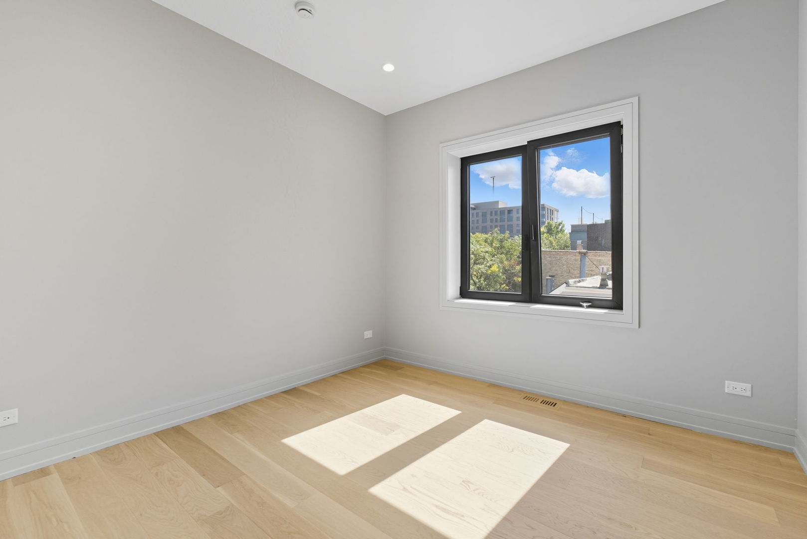 1646 N Orchard Street Unit: PHS