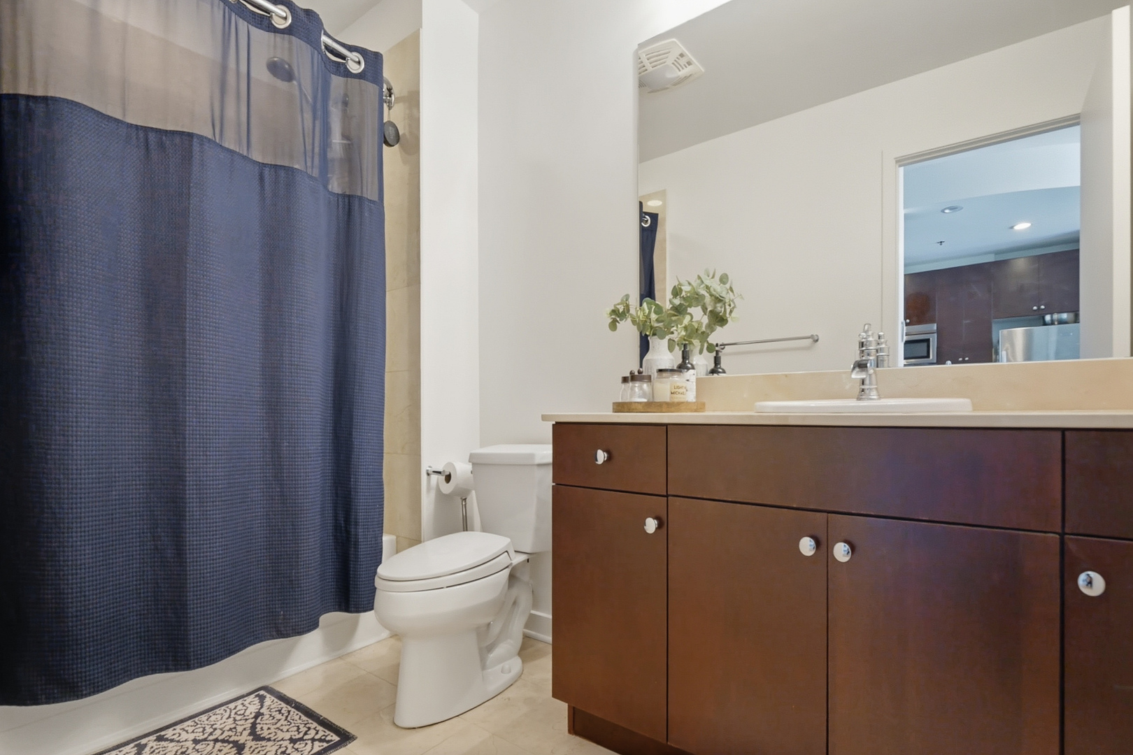 303 W OHIO Street Unit: 2201