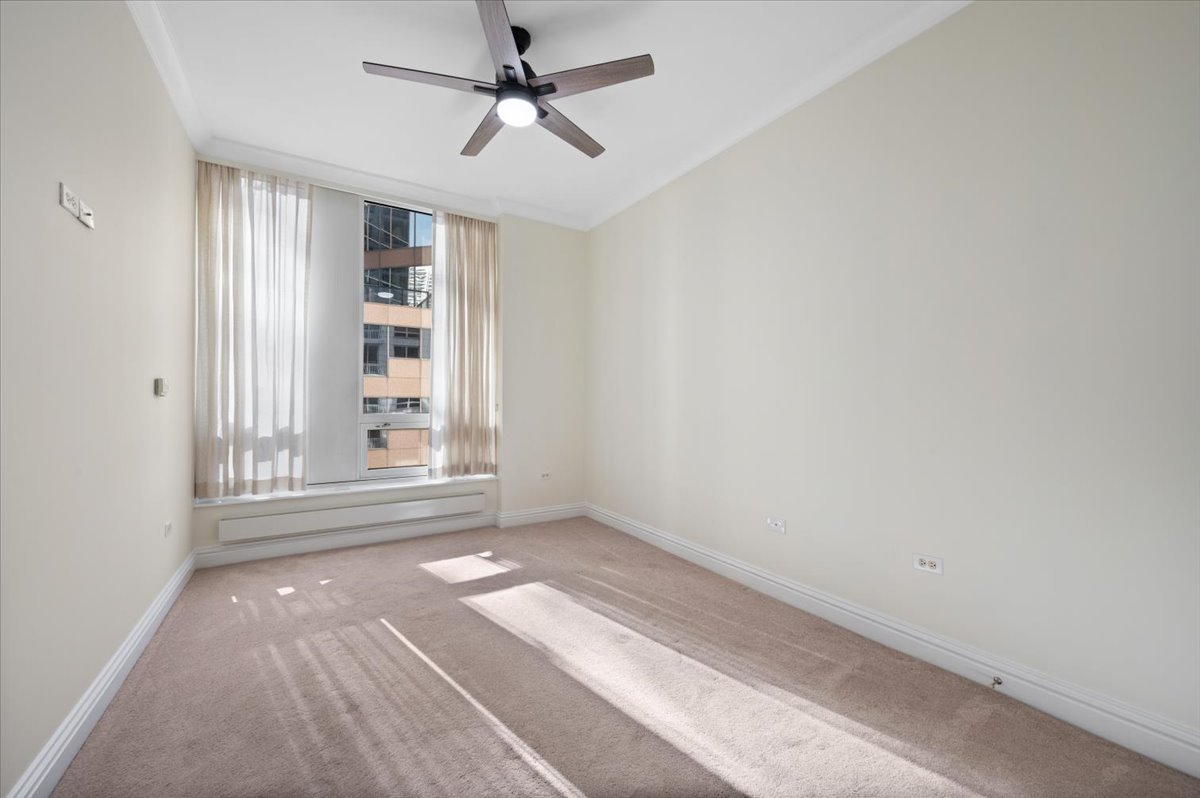 55 E ERIE Street Unit: 1903