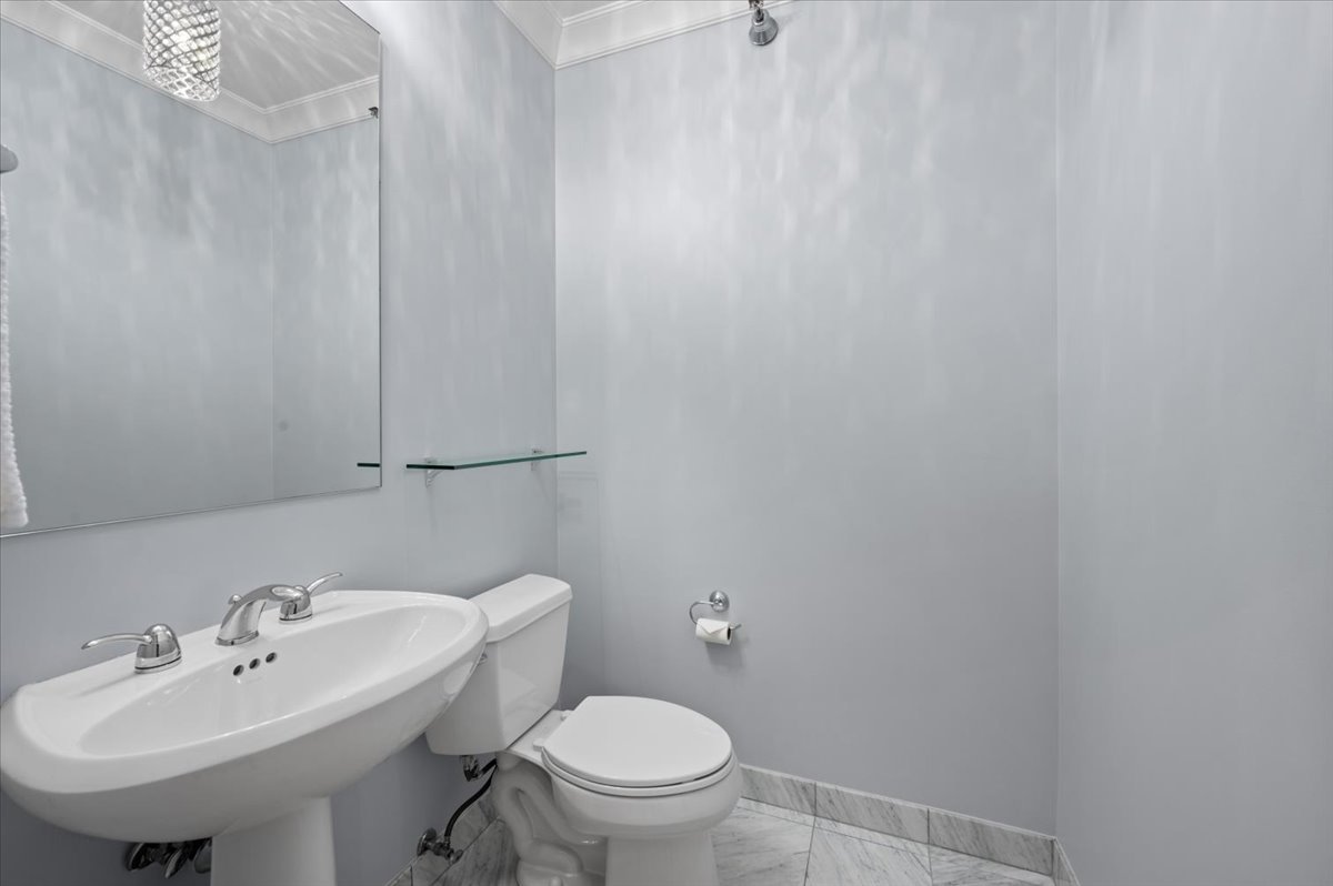 55 E ERIE Street Unit: 1903