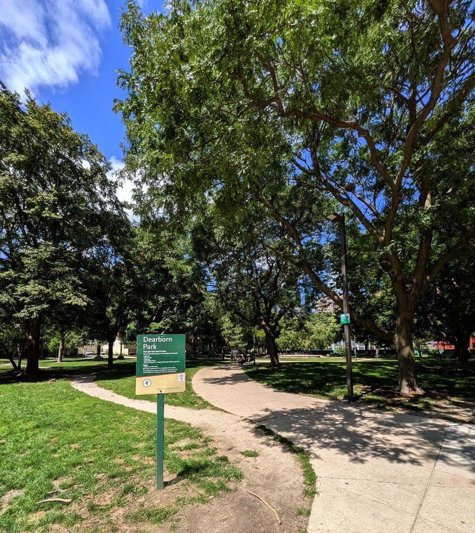 801 S Plymouth Avenue Unit: 415
