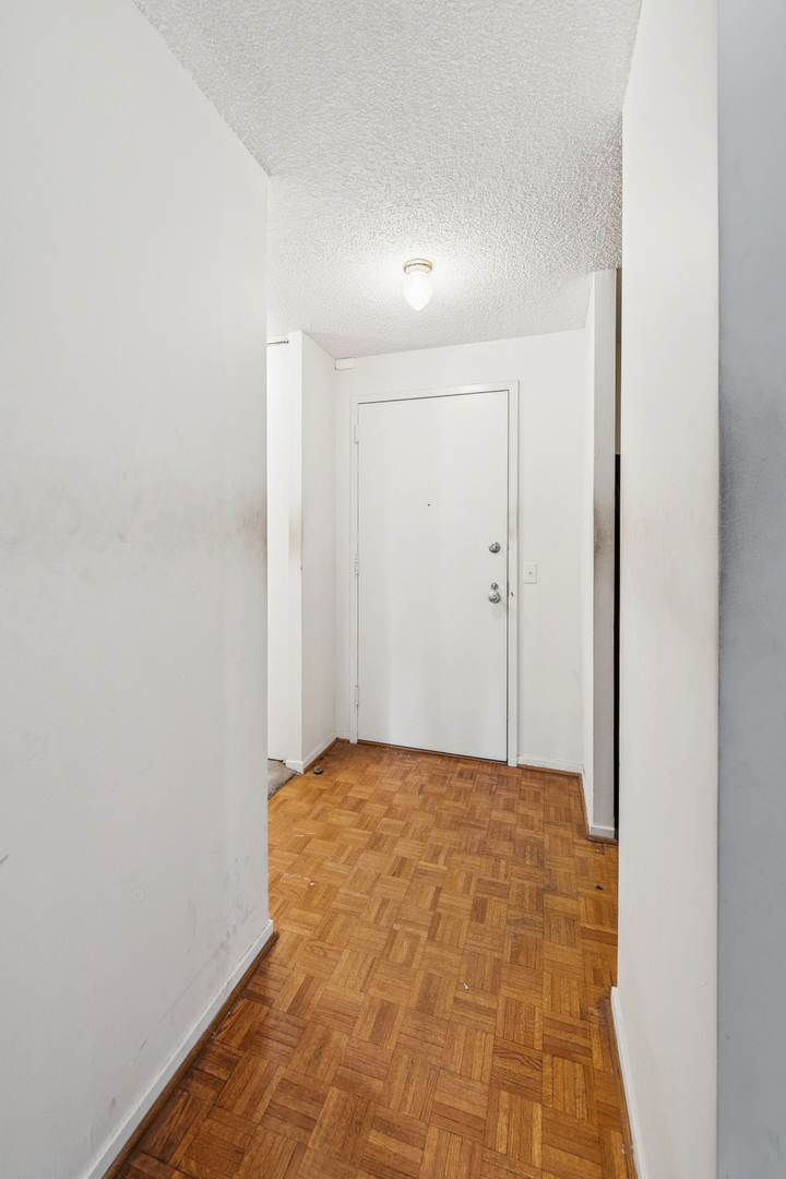 801 S Plymouth Avenue Unit: 415
