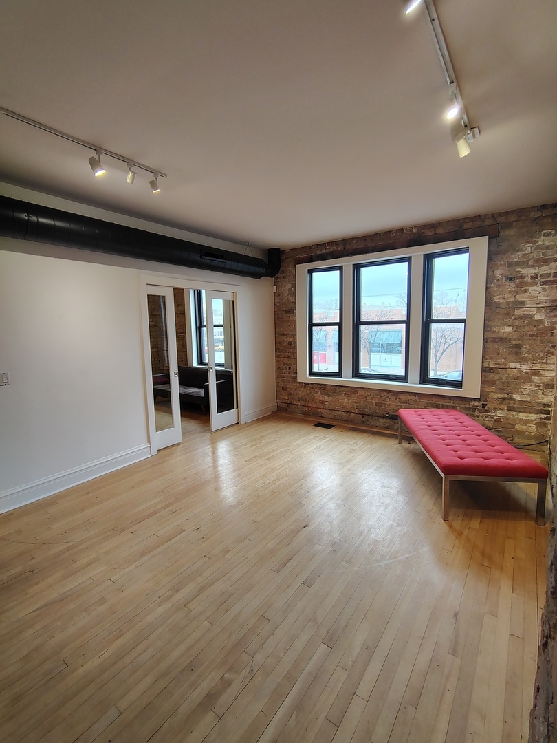 3317 W Fullerton Avenue Unit: 2