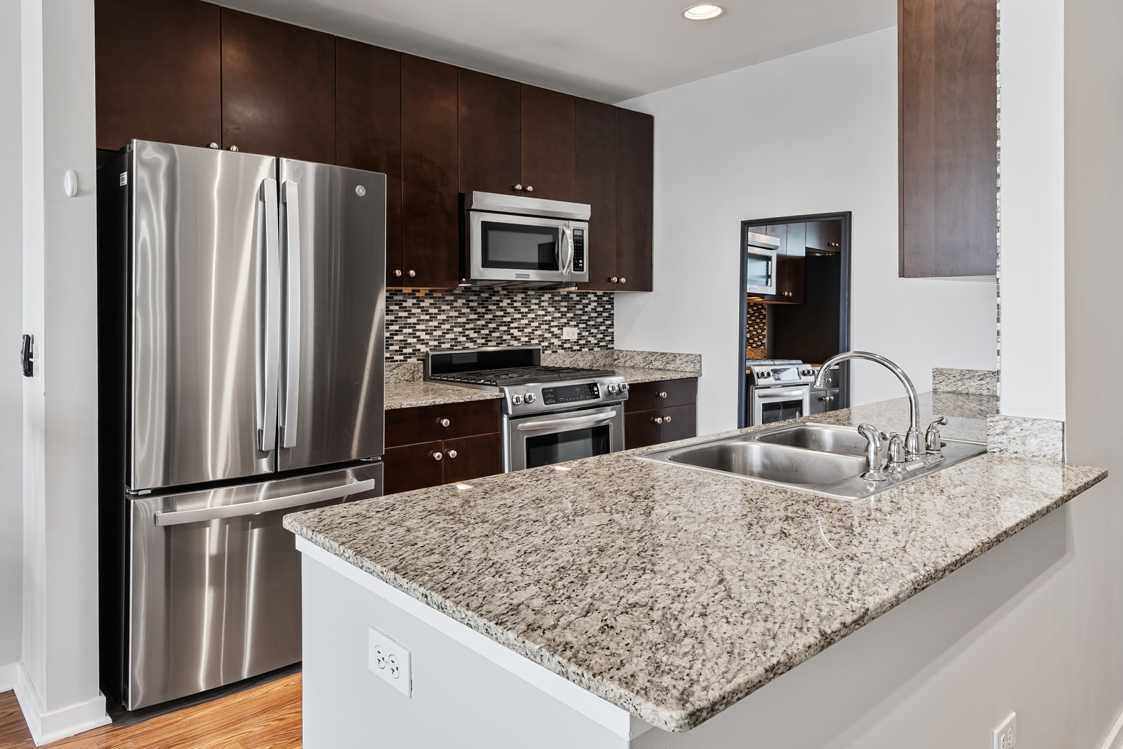 303 W OHIO Street Unit: 2008