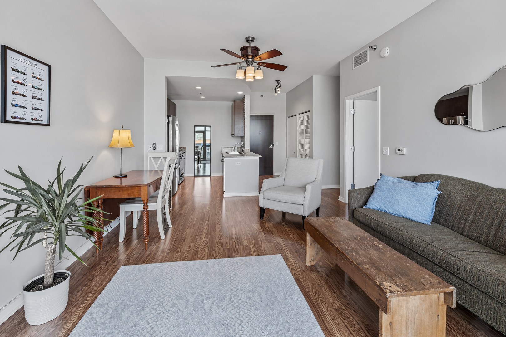 303 W OHIO Street Unit: 2008