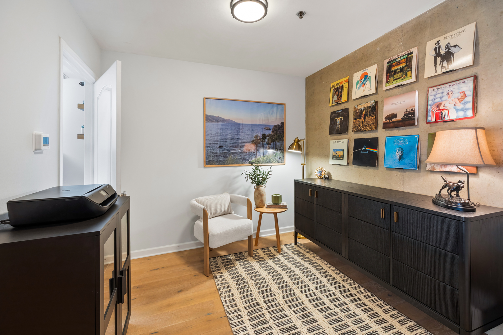 1212 N Wells Street Unit: 1602