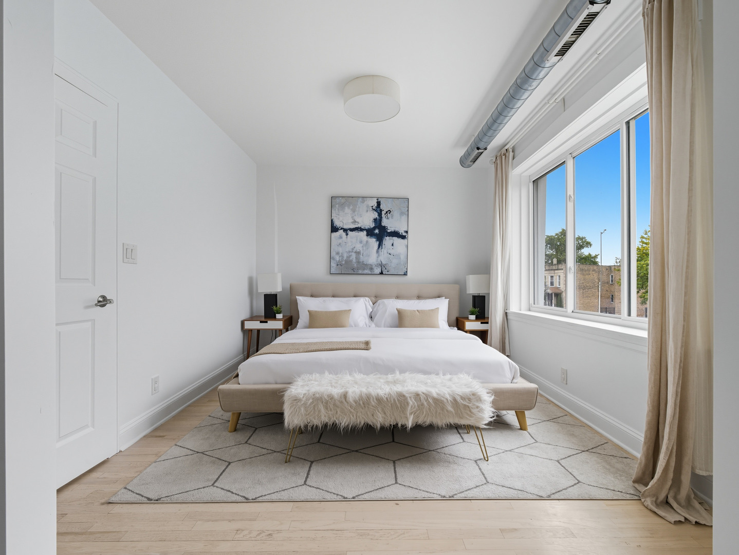 3306 W Le Moyne Street