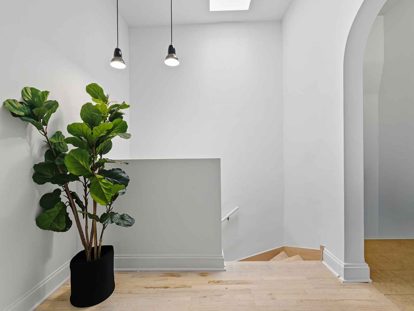 3306 W Le Moyne Street