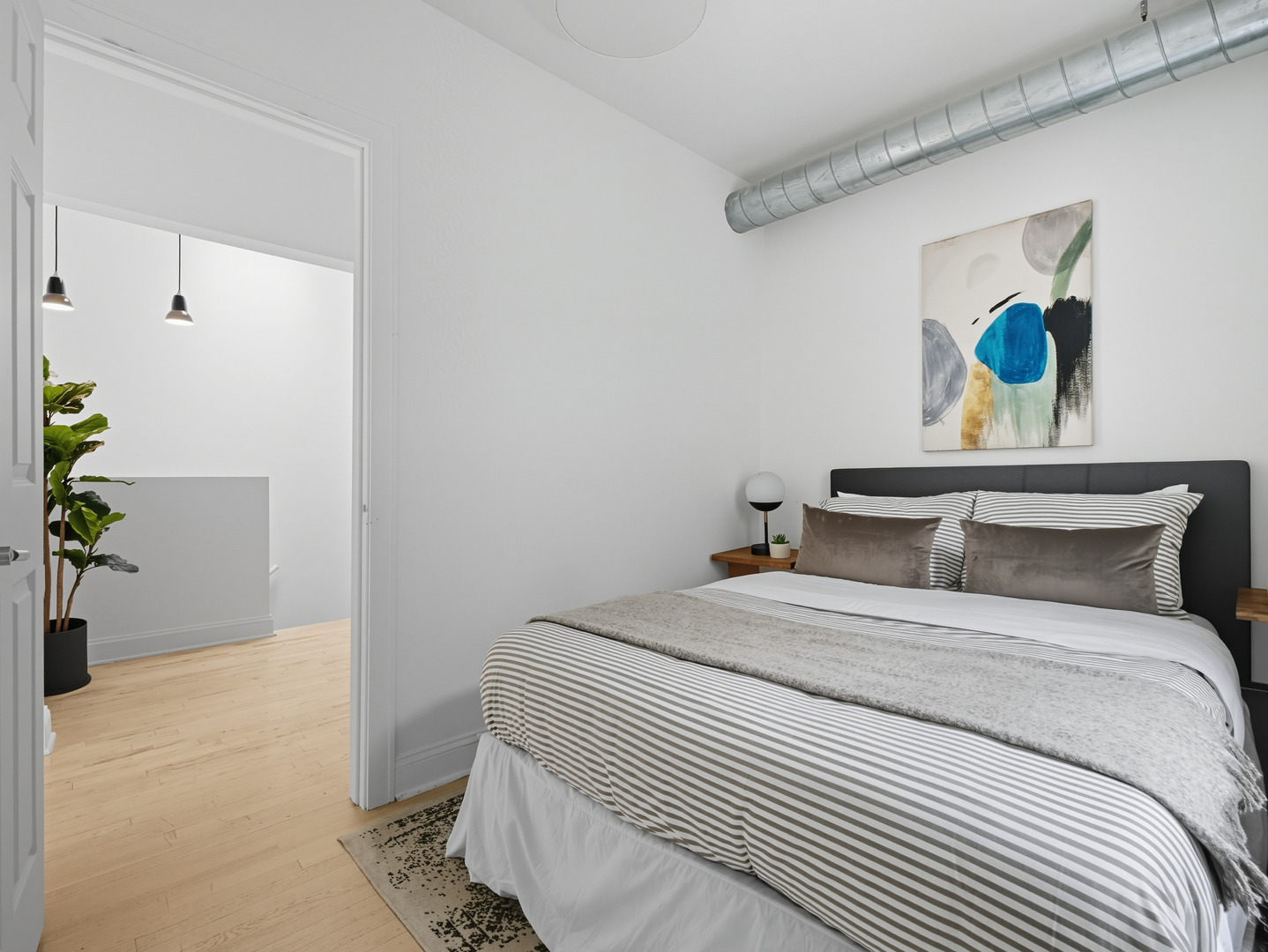 3306 W Le Moyne Street