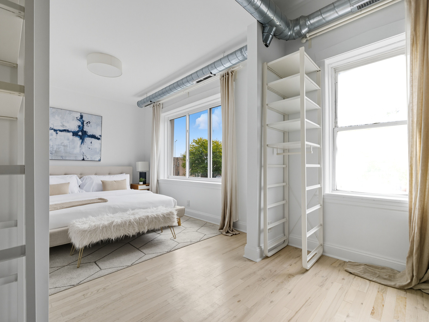 3306 W Le Moyne Street