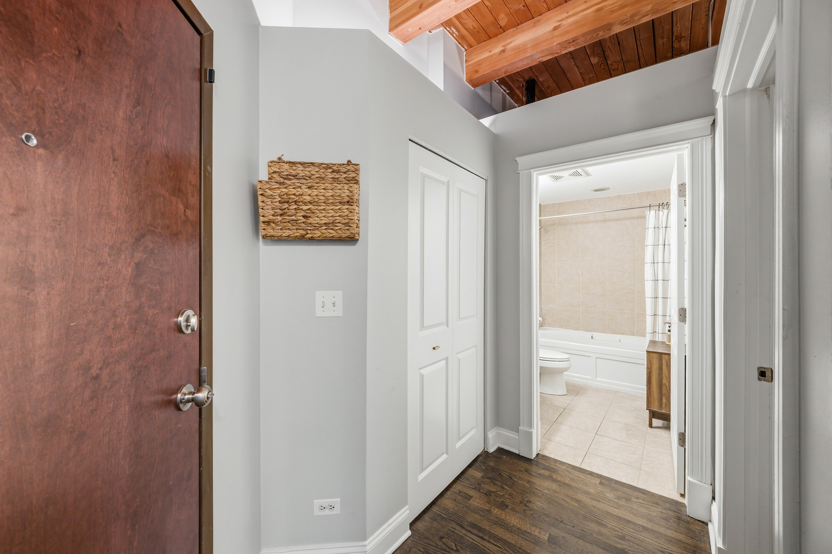 500 N DAMEN Avenue Unit: 307