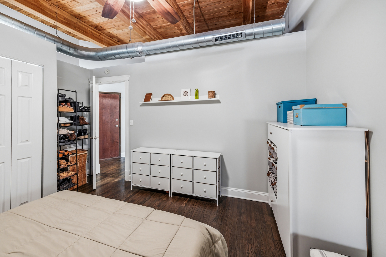 500 N DAMEN Avenue Unit: 307