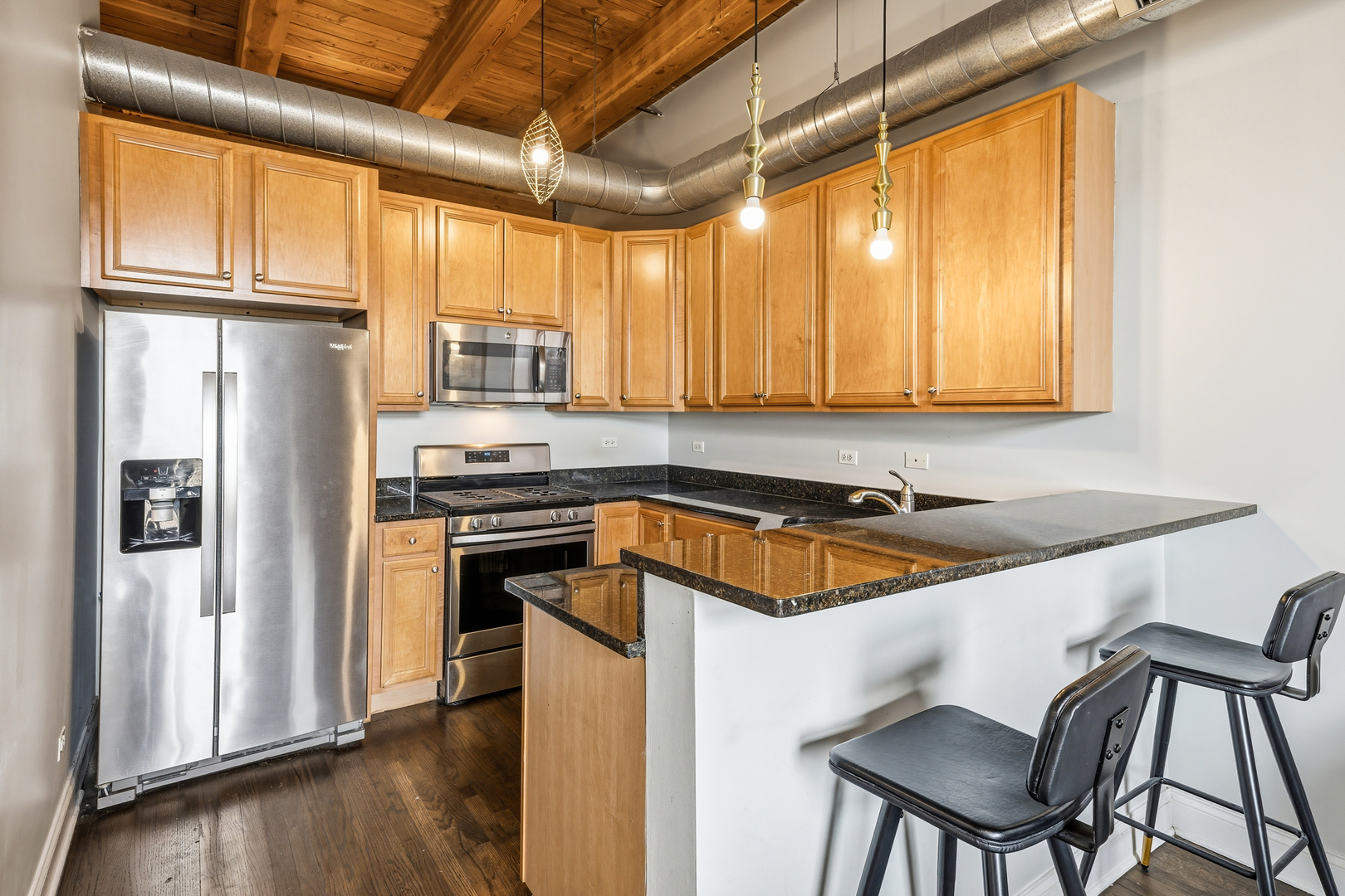 500 N DAMEN Avenue Unit: 307