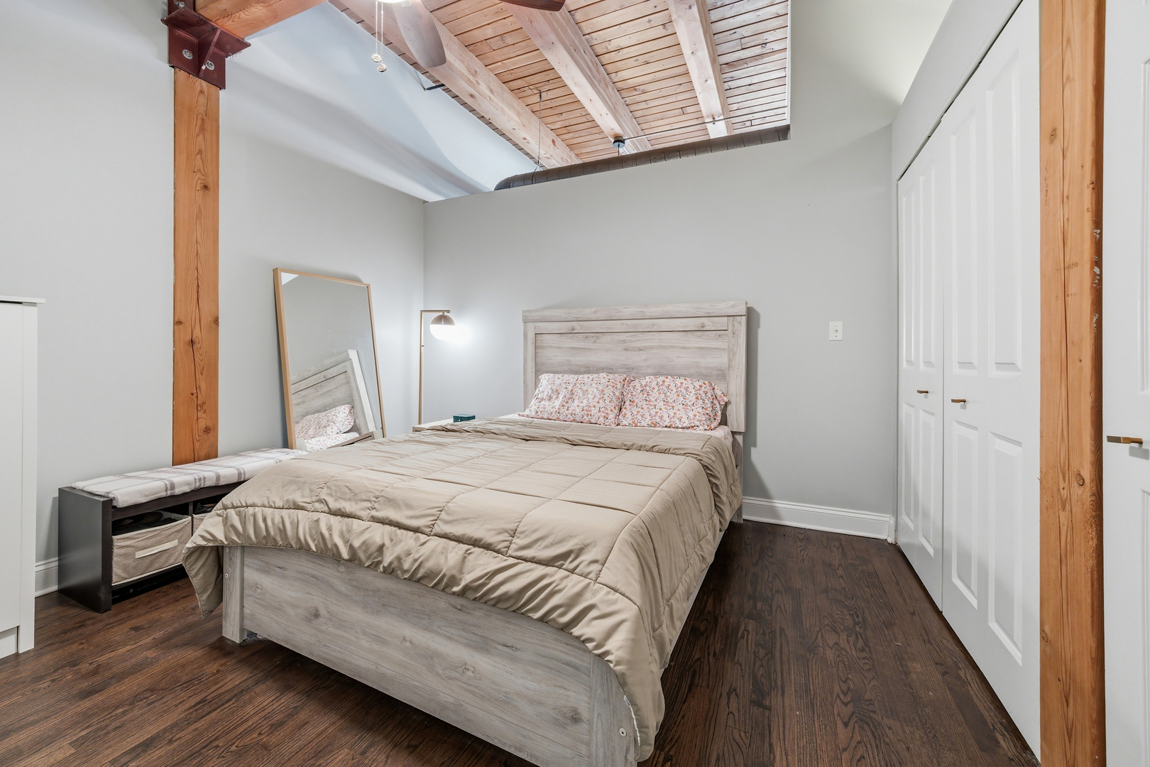 500 N DAMEN Avenue Unit: 307