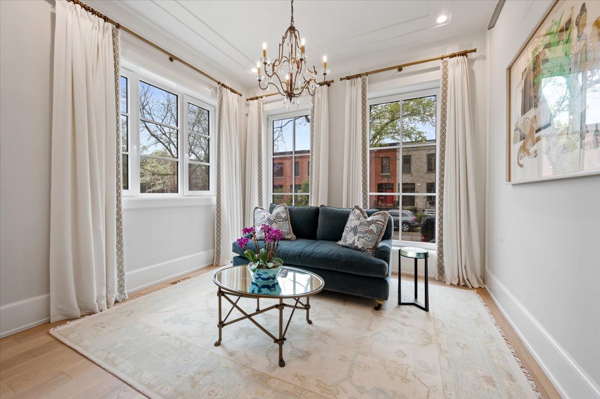 2711 N Dayton Street Unit: 1