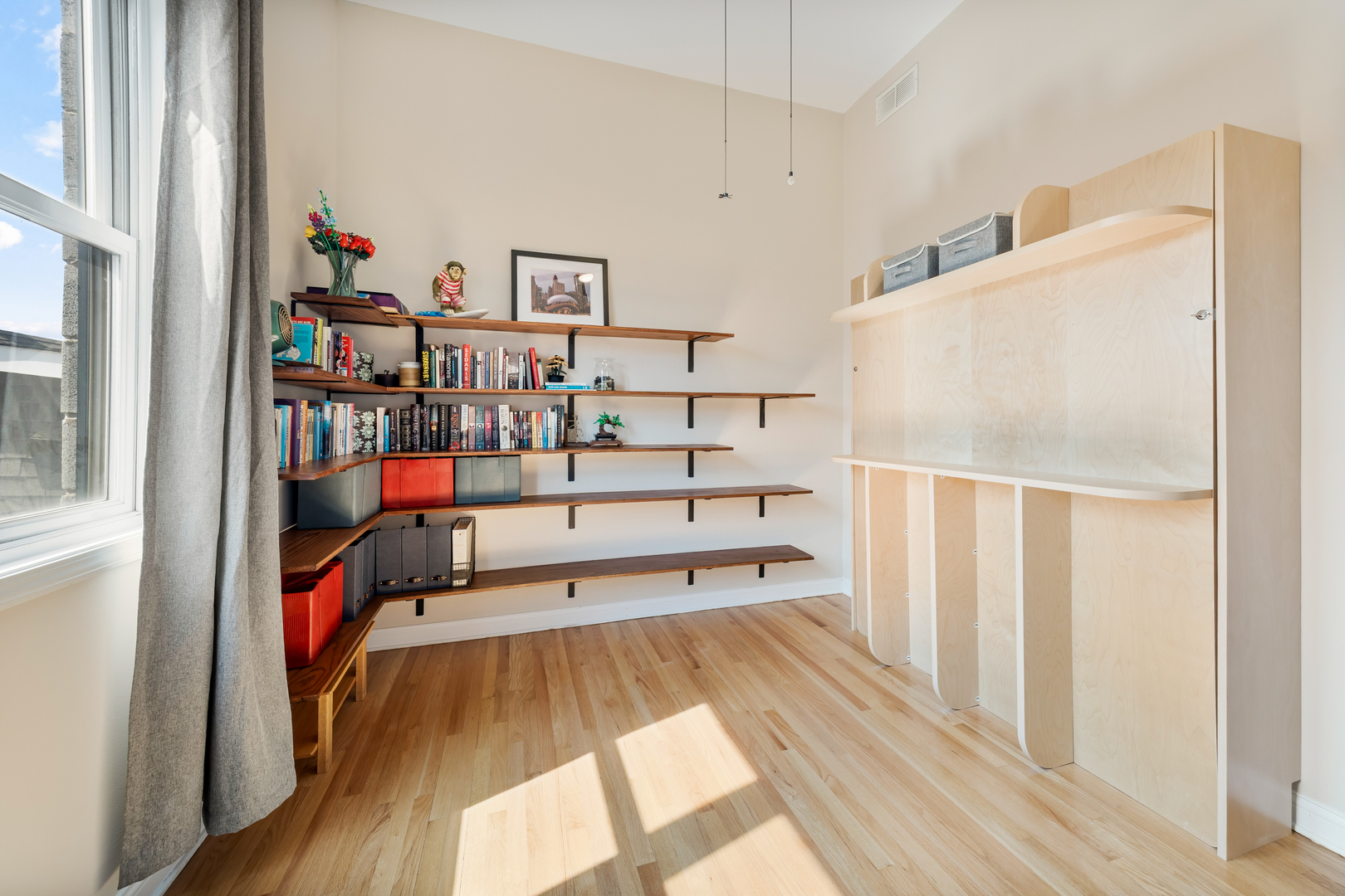 832 N Washtenaw Avenue Unit: 3