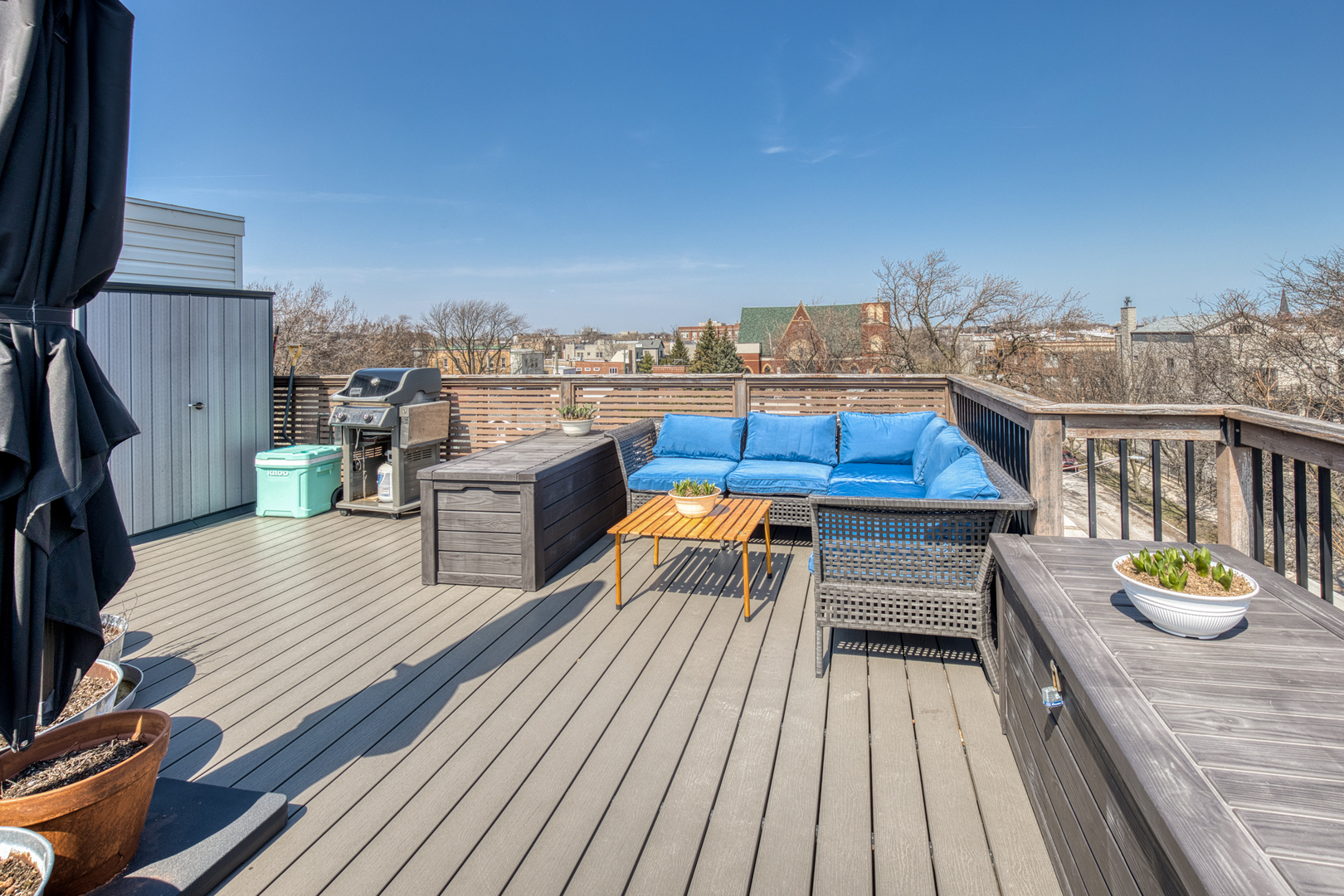 832 N Washtenaw Avenue Unit: 3