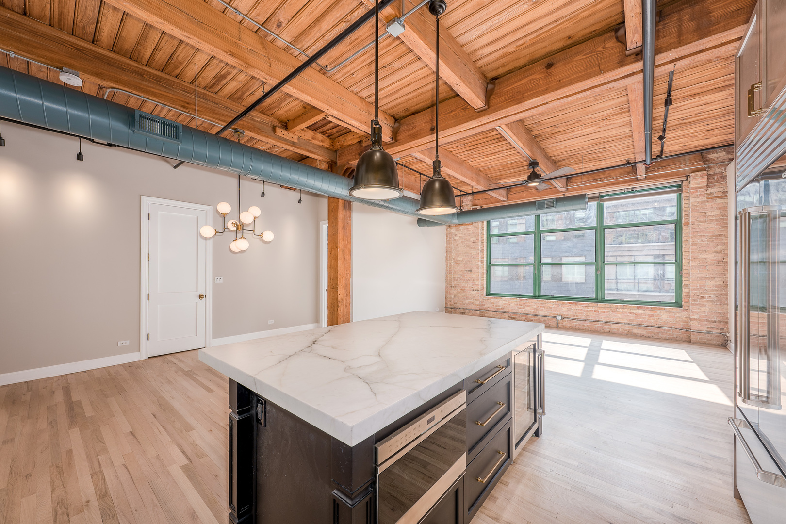 1017 W Washington Boulevard Unit: 4D