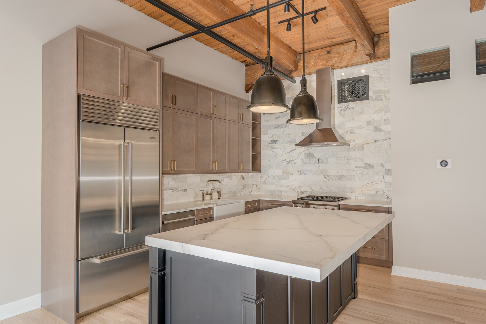 1017 W Washington Boulevard Unit: 4D