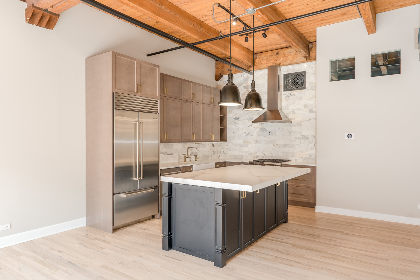 1017 W Washington Boulevard Unit: 4D