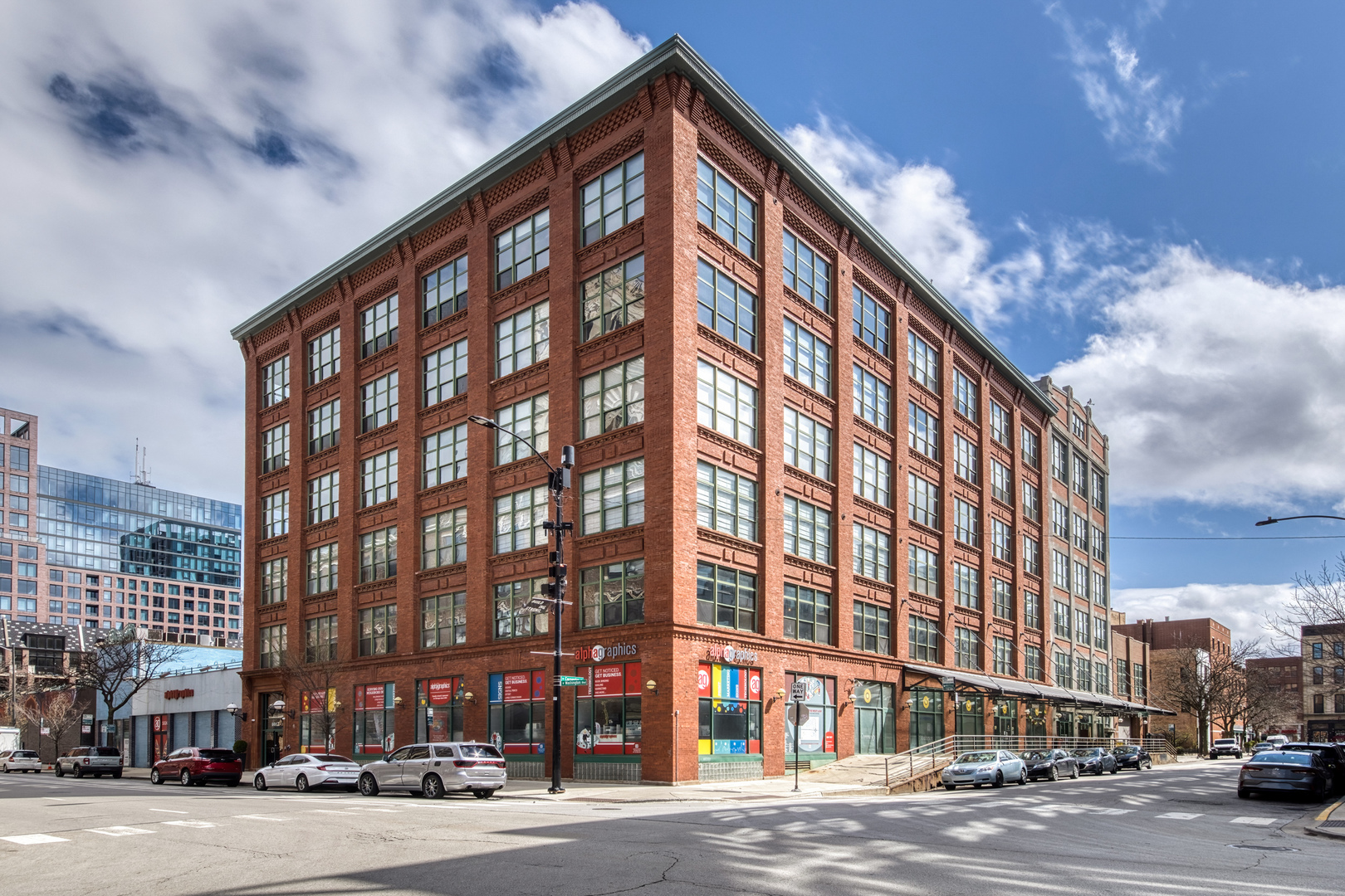 1017 W Washington Boulevard Unit: 4D