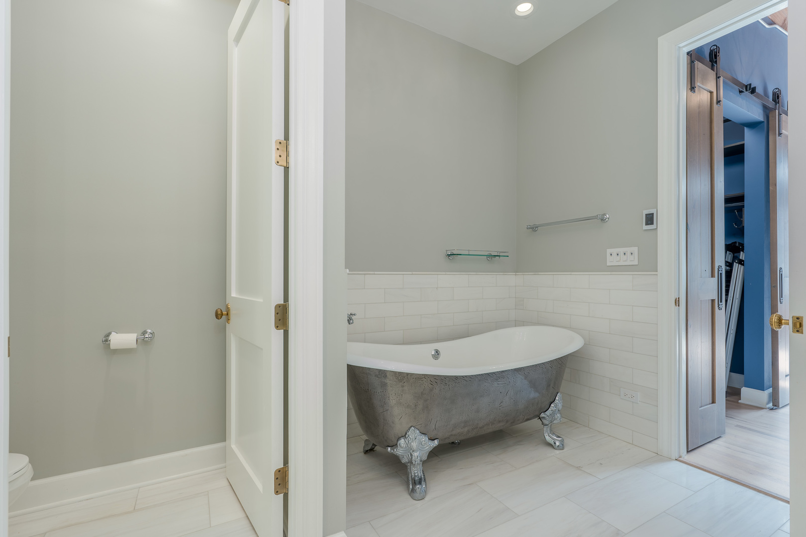 1017 W Washington Boulevard Unit: 4D