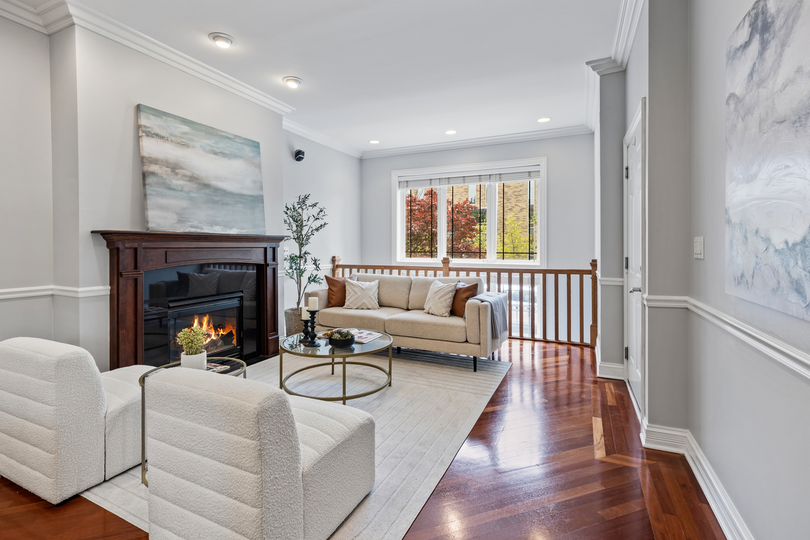 932 W BARRY Avenue Unit: 1