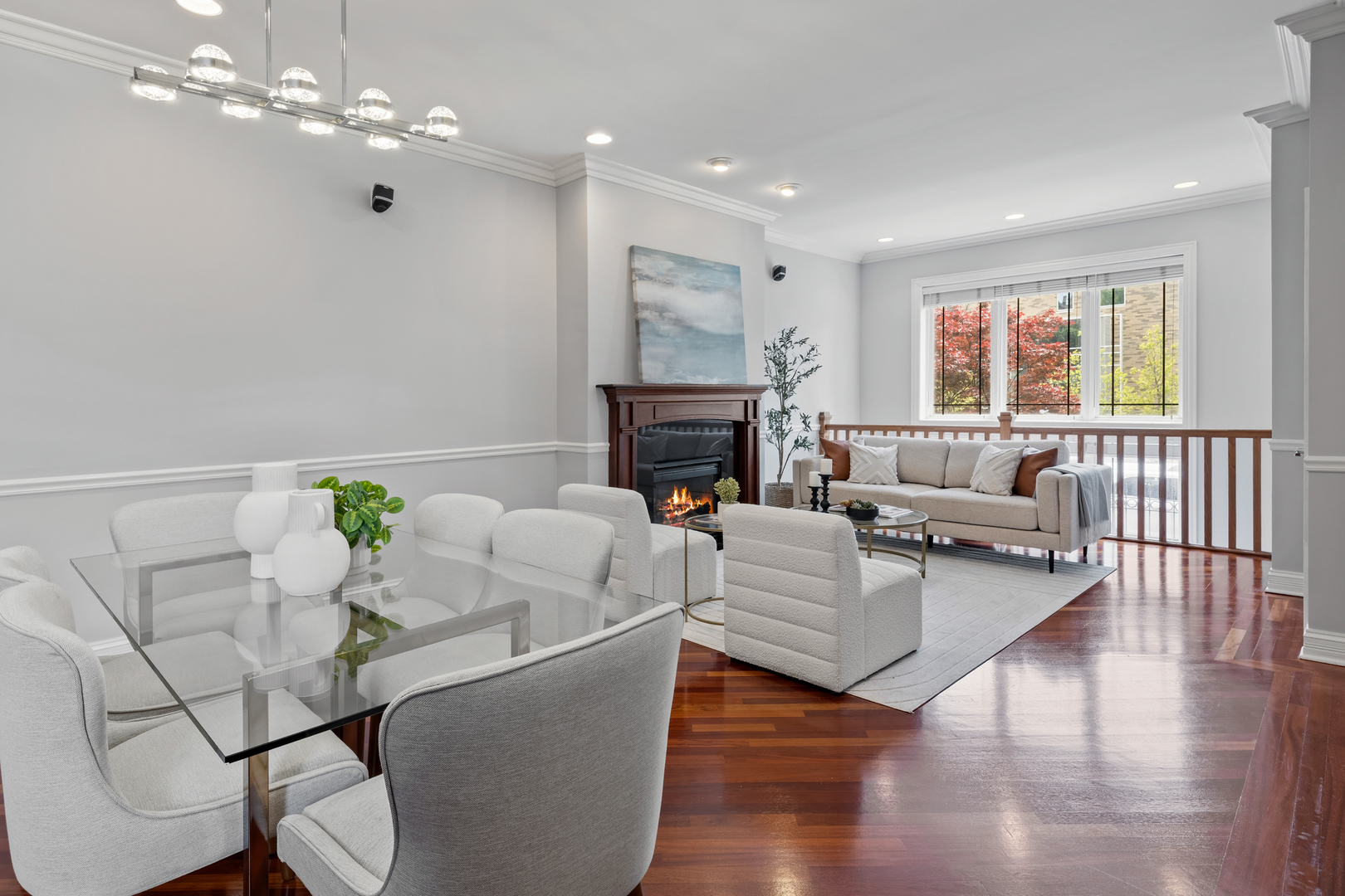 932 W BARRY Avenue Unit: 1