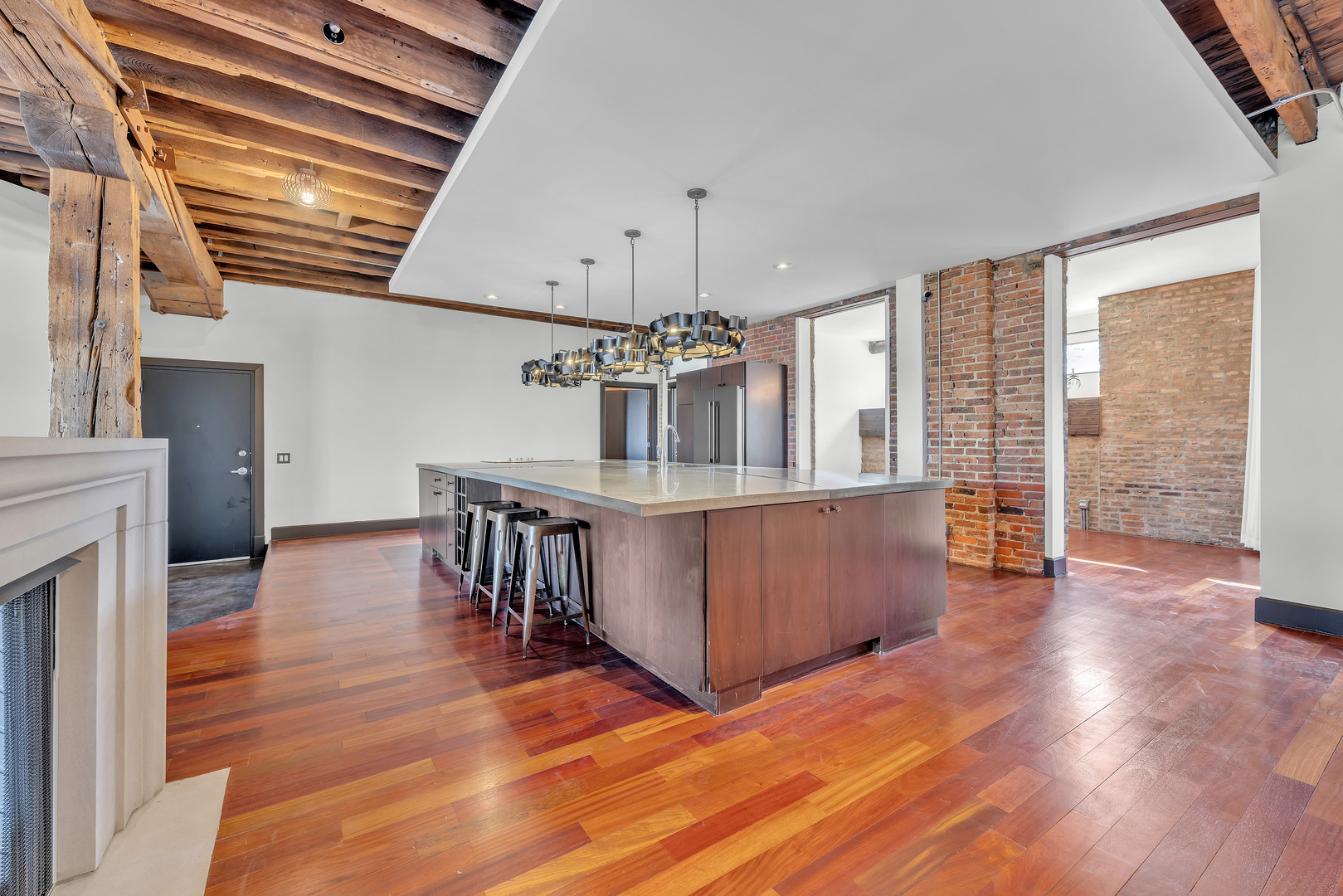2419 W 14TH Street Unit: 2S